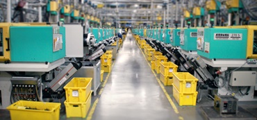 Macchine per stampaggio a iniezione nello stabilimento igus®