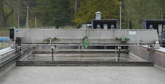Primary clarifier at the Plauen sewage treatment plant