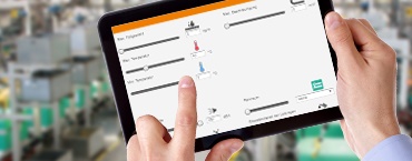 Elaborazione manuale su tablet con gli strumenti online igus®