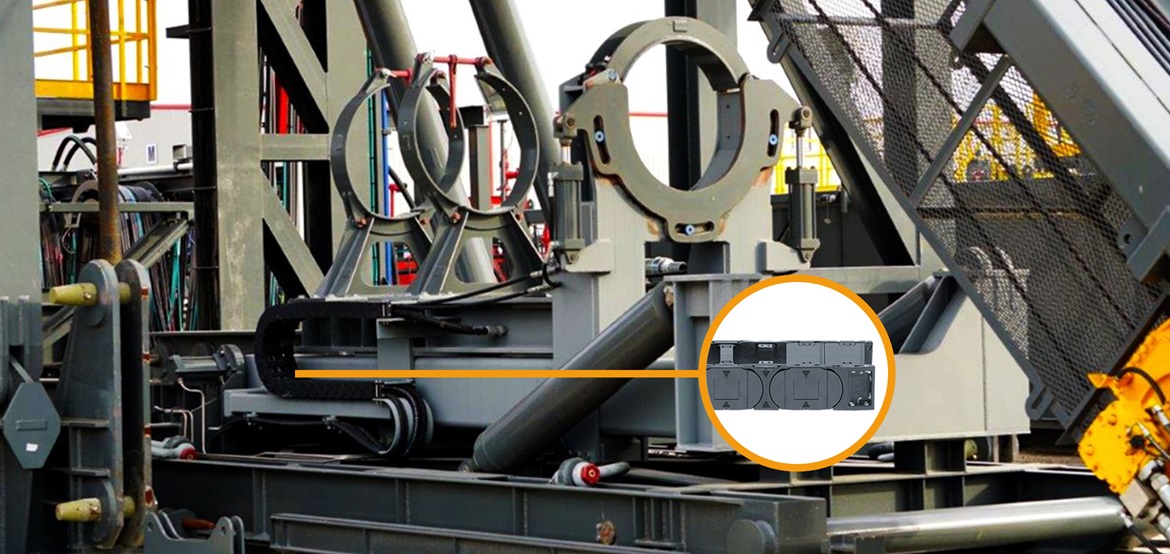 Gru BOP con prodotti igus